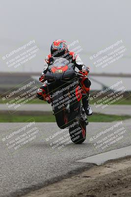 media/Nov-29-2025-TrackDaz (Sat) [[10ae2d9bce]]/A Group/Session 4 (Wheelie Bump)/